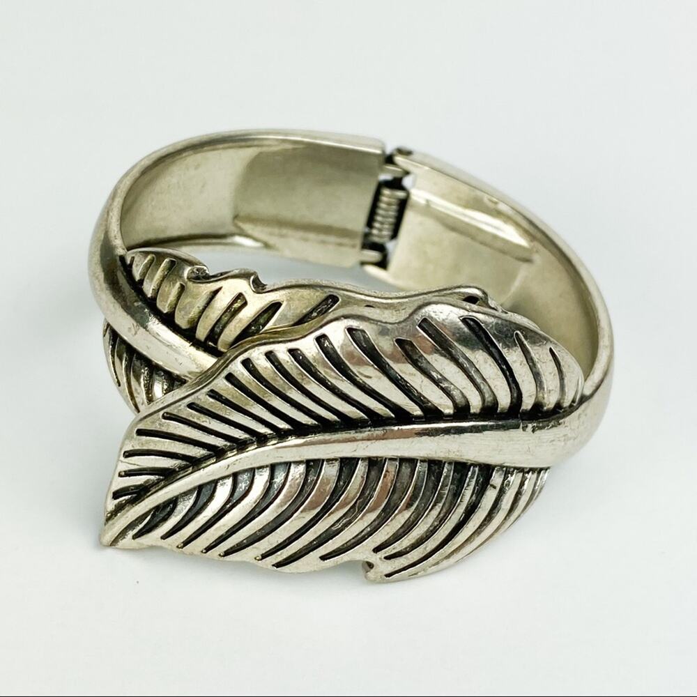 Hinged Leaf Bracelet in Antiqued Silvertone